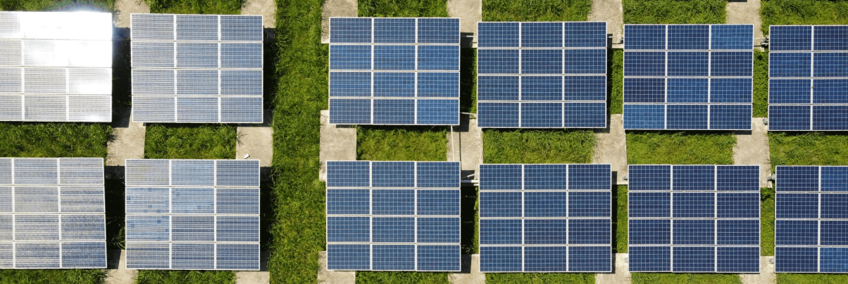 Ground-Mounted Solar Systems: Land Requirements, Income Opportunities, and Investment Economics